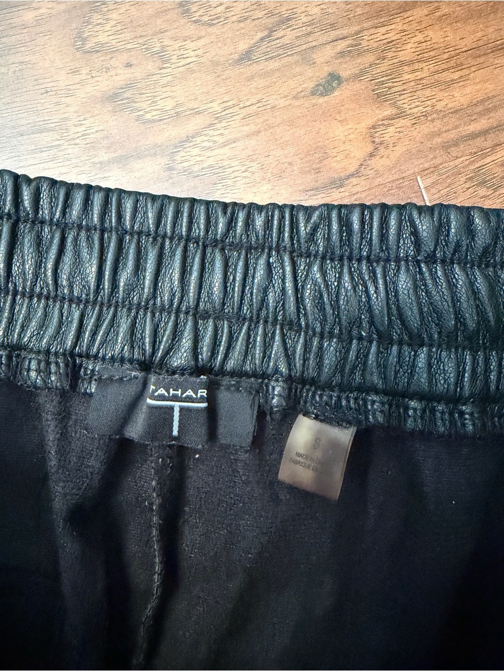 Tahari Faux Leather Joggers Size S - Picture 2 of 4